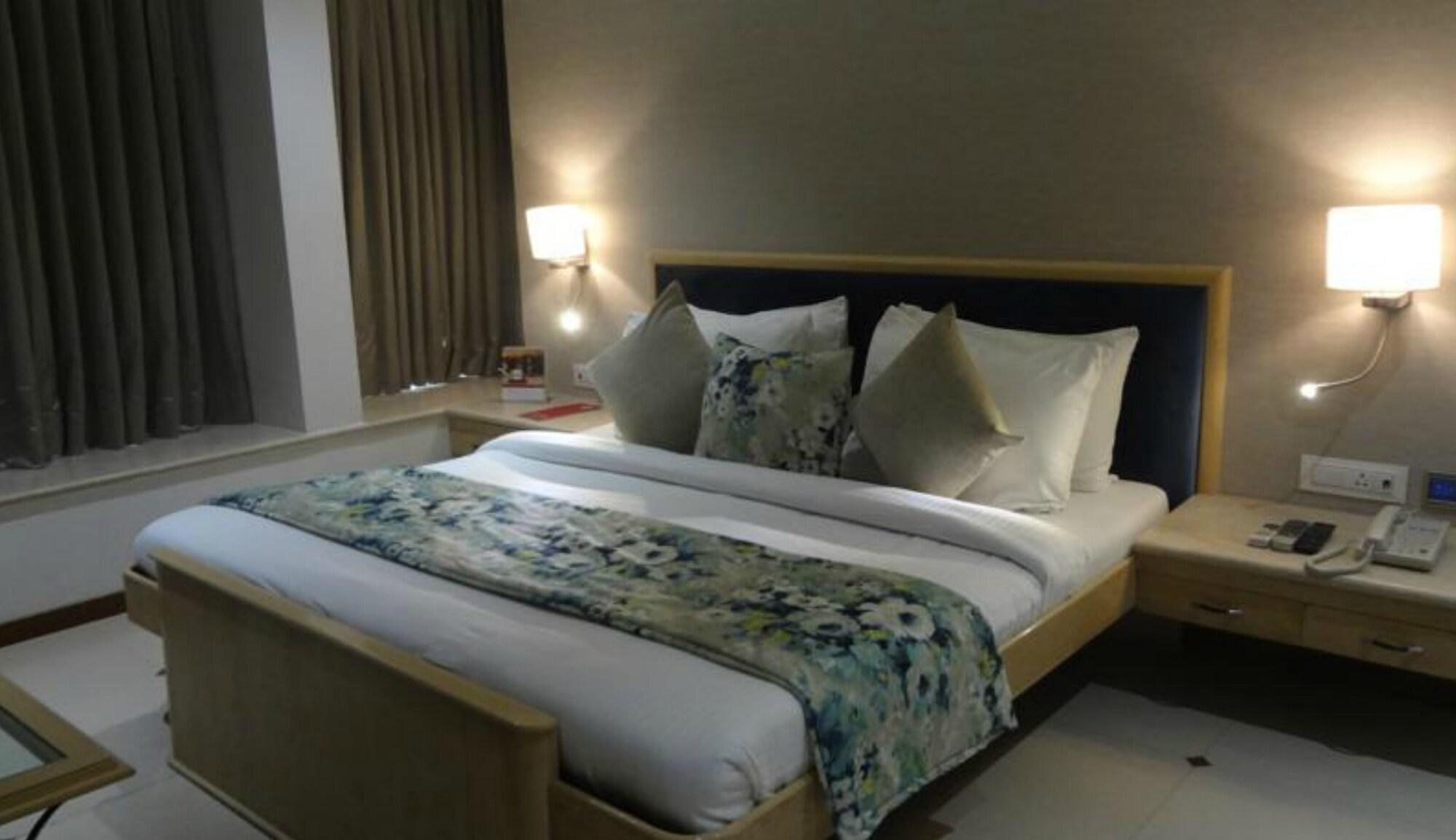 Suncity Apollo - Gateway Of India Mumbai